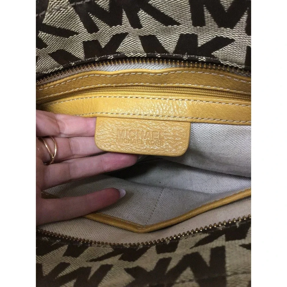Michael Kors‎ Leather Handbag